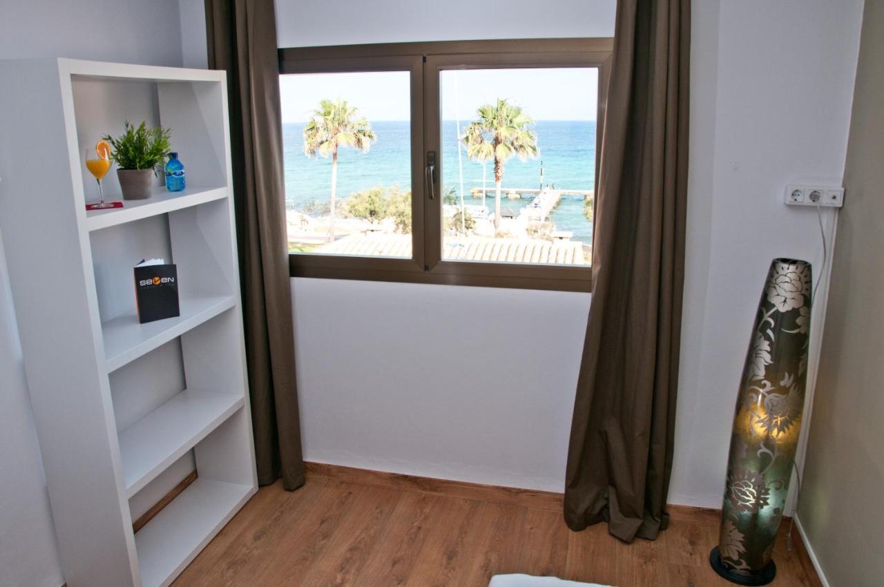 Seven Hostal Cala Millor  Rum bild